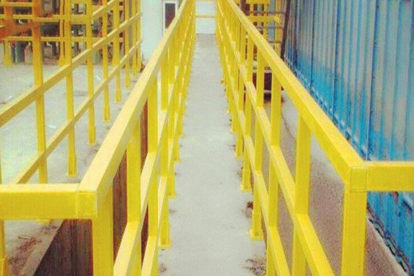 Fiberglass Railings: Advantages, Disadvantages, and Safety Benefits