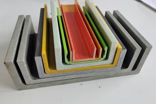 kênh sợi thủy tinh đùn